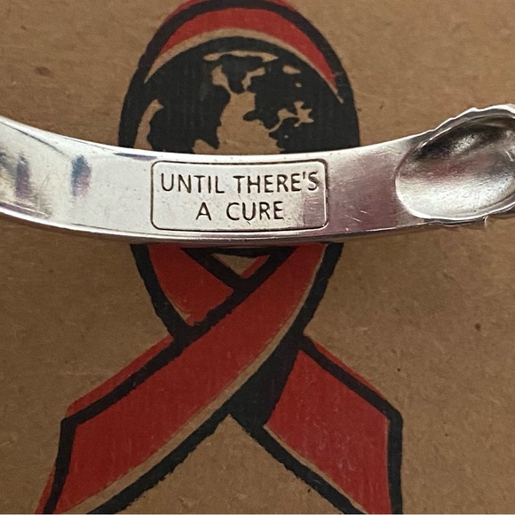 Sterling silver Until There’s A Cure bracelet - Picture 3 of 12